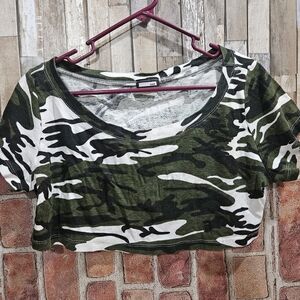 Lux cropped camo top